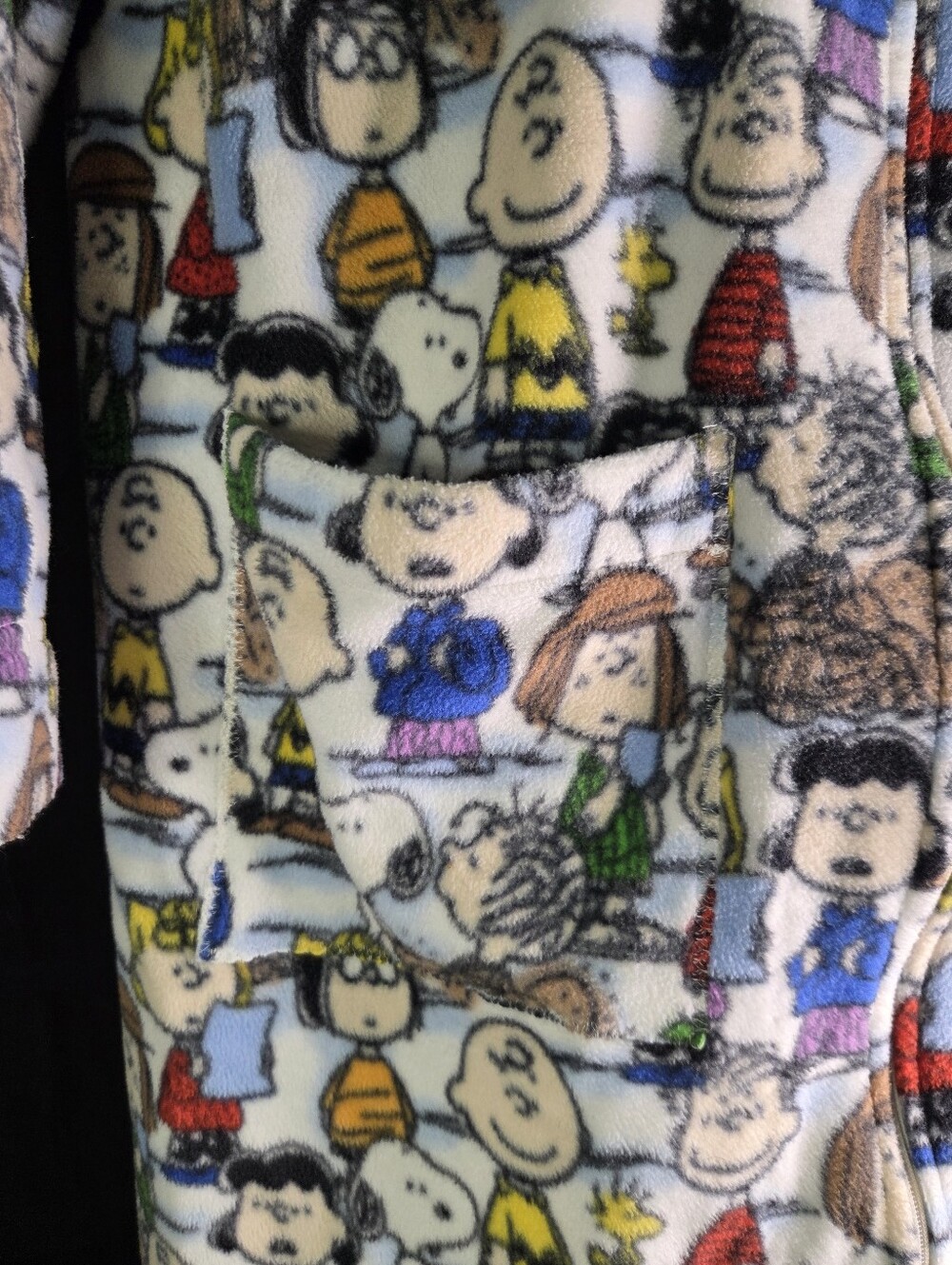 Handmade "Peanuts" Fleece Robe M/L - Picture 2 of 7